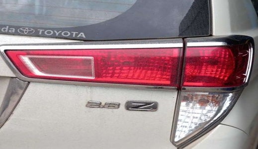 2019 Toyota Innova Crysta 2.8 ZX AT 7 STR, Diesel, Automatic, 80,686 km, Right tail light - Reverse gear light not functional