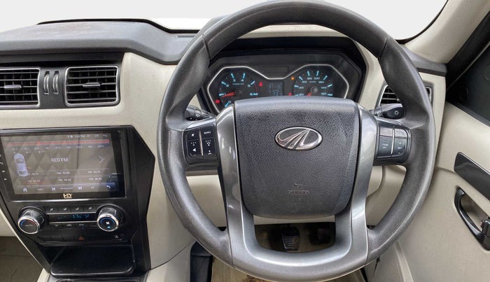 2020 Mahindra Scorpio S9, Diesel, Manual, 71,987 km, Steering Wheel Close Up