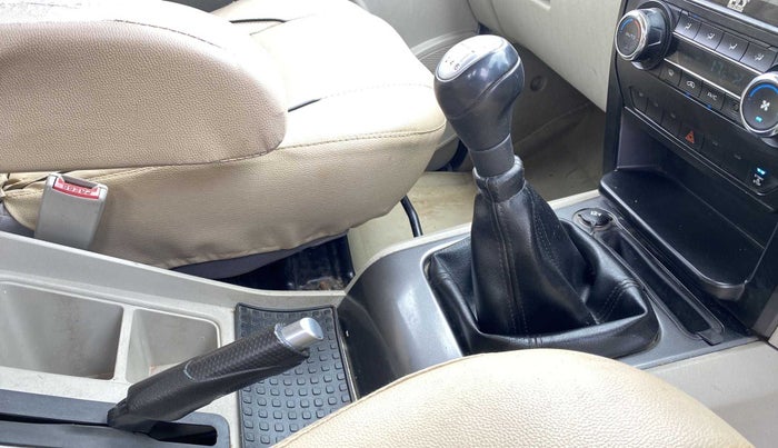 2020 Mahindra Scorpio S9, Diesel, Manual, 71,987 km, Gear Lever