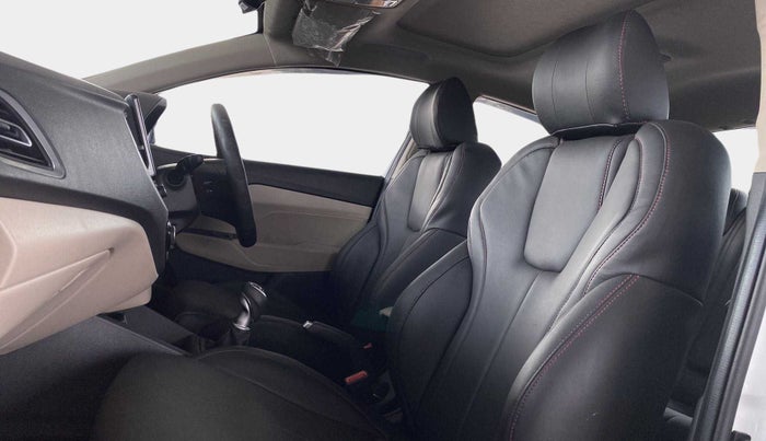 2022 Hyundai Verna SX 1.5 VTVT, Petrol, Manual, 5,742 km, Right Side Front Door Cabin