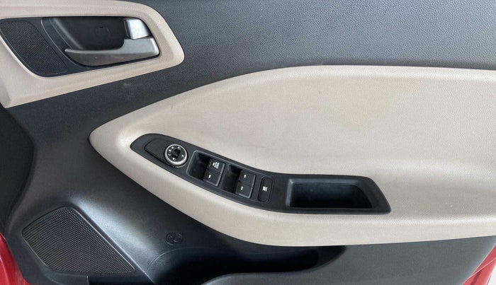 2017 Hyundai Elite i20 MAGNA 1.2, Petrol, Manual, 31,196 km, Driver Side Door Panels Control