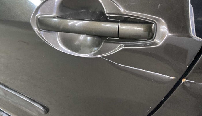 2019 Honda BR-V 1.5L I-VTEC S, Petrol, Manual, 47,813 km, Rear left door - Minor scratches