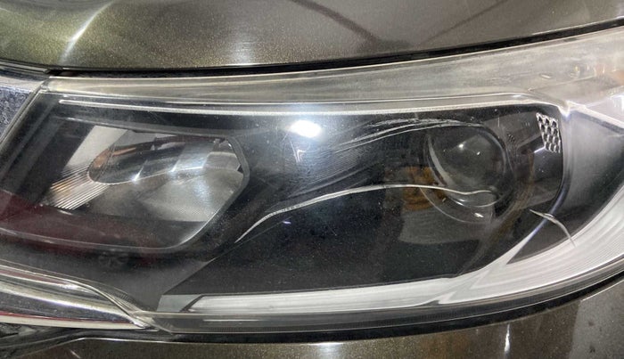 2019 Honda BR-V 1.5L I-VTEC S, Petrol, Manual, 47,813 km, Left headlight - Minor scratches