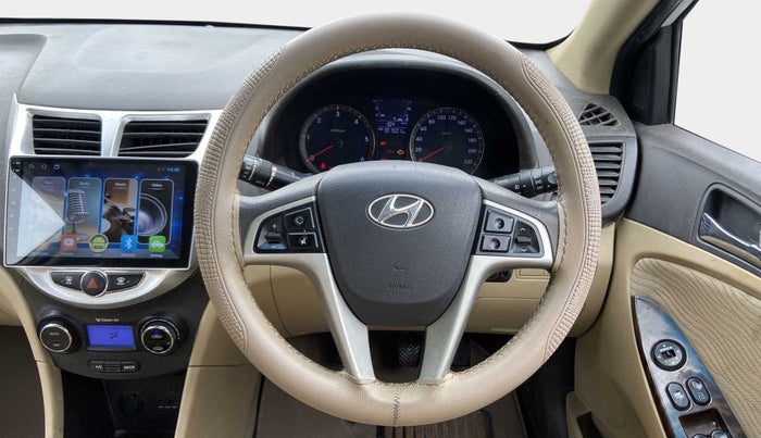 2012 Hyundai Verna FLUIDIC 1.6 CRDI EX, Diesel, Manual, 1,01,463 km, Steering Wheel Close Up