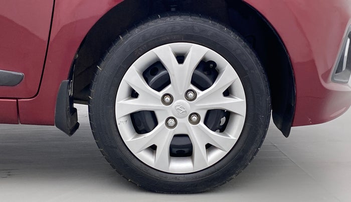 2015 Hyundai Grand i10 MAGNA 1.2 VTVT, Petrol, Manual, 42,030 km, Right Front Wheel
