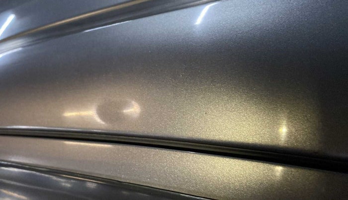 2017 Maruti Ciaz ZDI SHVS, Diesel, Manual, 1,21,546 km, Left A pillar - Slightly dented