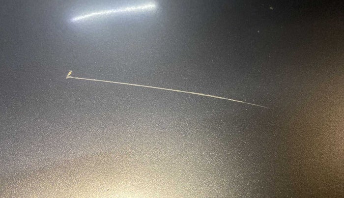 2017 Maruti Ciaz ZDI SHVS, Diesel, Manual, 1,21,546 km, Bonnet (hood) - Minor scratches