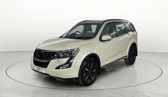 2019 Mahindra XUV500 W11 (O) AT, Diesel, Automatic, 45,014 km, Left Front Diagonal