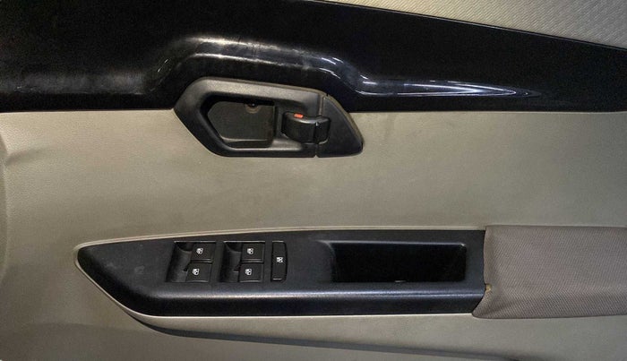 2016 Mahindra Kuv100 K8 5 STR, Petrol, Manual, 27,455 km, Driver Side Door Panels Control