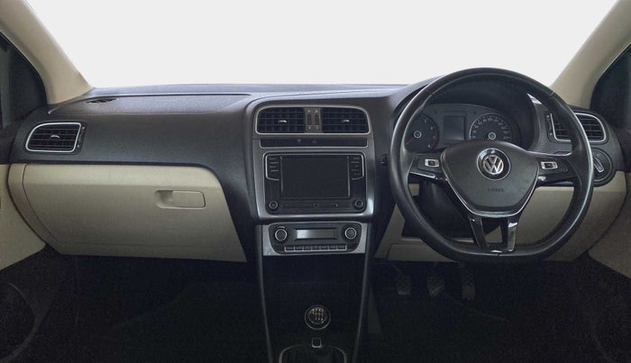 2020 Volkswagen Vento HIGHLINE PLUS 1.0L TSI, Petrol, Manual, 42,650 km, Dashboard
