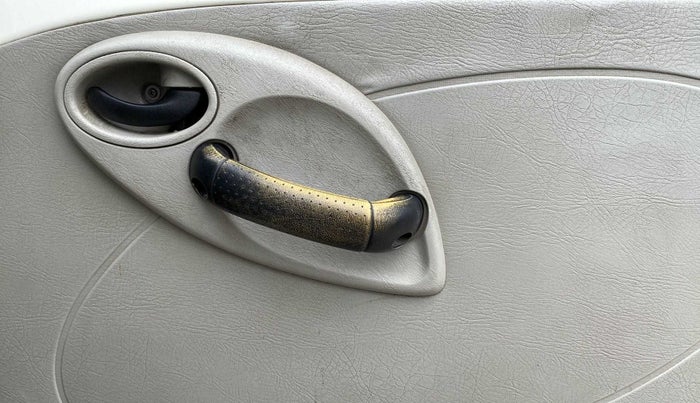 2019 Mahindra Scorpio S3, Diesel, Manual, 71,579 km, Driver Side Door Panels Control