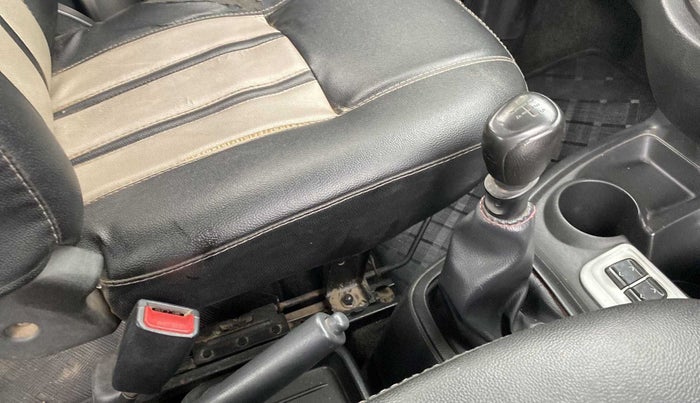2016 Datsun Redi Go S, Petrol, Manual, 51,147 km, Gear Lever