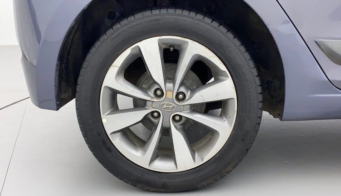 2016 Hyundai Elite i20 ASTA 1.2, Petrol, Manual, 1,19,468 km, Right Rear Wheel