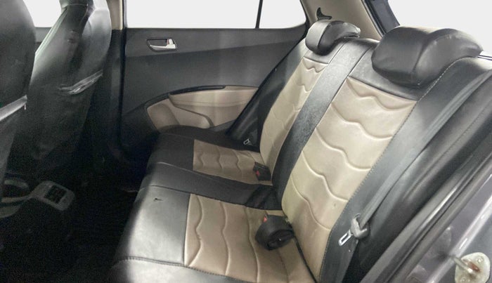 2017 Hyundai Grand i10 ASTA 1.2 KAPPA VTVT, Petrol, Manual, 27,023 km, Right Side Rear Door Cabin