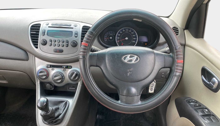 2010 Hyundai i10 SPORTZ 1.2, Petrol, Manual, 72,999 km, Steering Wheel Close Up