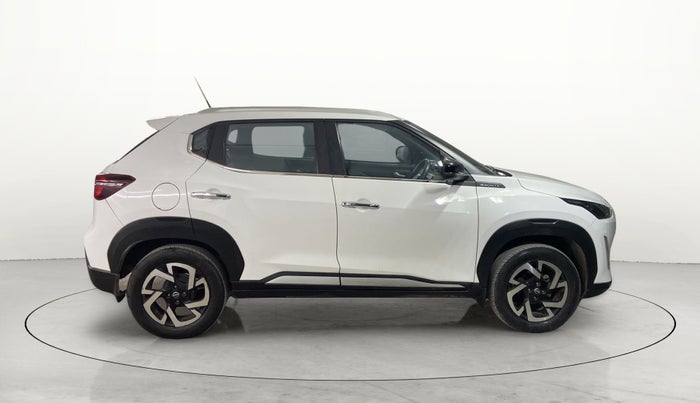 2021 Nissan MAGNITE XV MT, CNG, Manual, 61,923 km, Right Side View