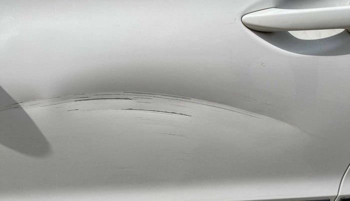 2018 Hyundai Elite i20 SPORTZ 1.2, Petrol, Manual, 73,398 km, Front passenger door - Slightly dented