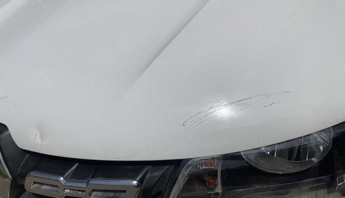 2017 Renault Kwid RXT 1.0, Petrol, Manual, 32,590 km, Bonnet (hood) - Minor scratches