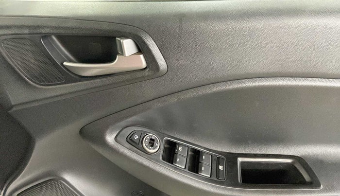 2018 Hyundai i20 Active 1.2 S, Petrol, Manual, 58,574 km, Driver Side Door Panels Control