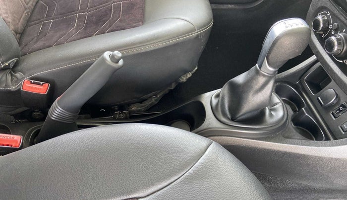 2019 Renault Duster RXS OPT CVT, Petrol, Automatic, 74,056 km, Gear Lever
