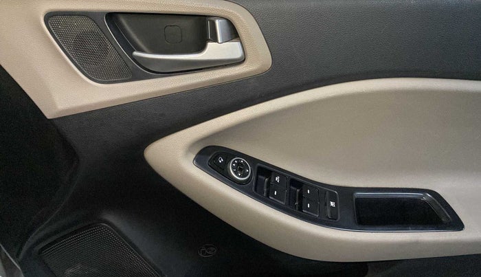 2015 Hyundai Elite i20 ASTA 1.2, Petrol, Manual, 36,836 km, Driver Side Door Panels Control
