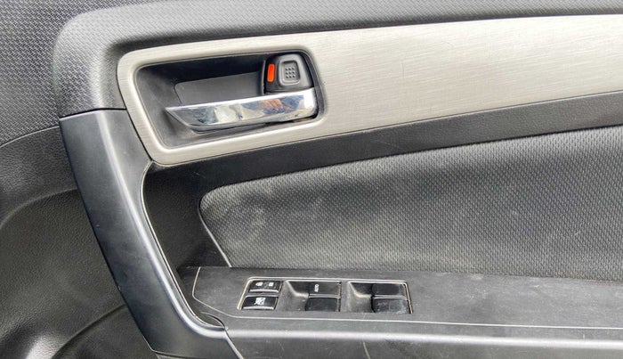 2019 Maruti Vitara Brezza ZDI PLUS AMT, Diesel, Automatic, 74,425 km, Driver Side Door Panels Control