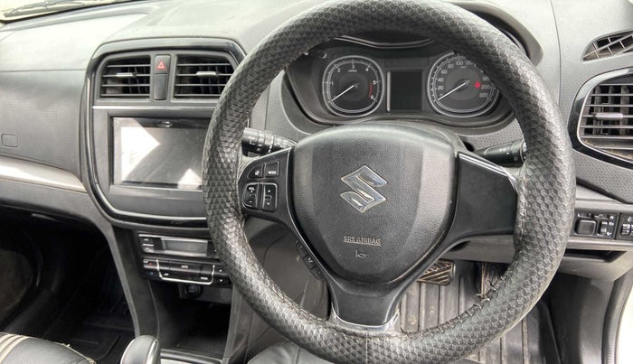 2019 Maruti Vitara Brezza ZDI PLUS AMT, Diesel, Automatic, 74,425 km, Steering wheel - Sound system control not functional