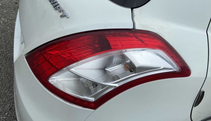 2013 Maruti Swift VXI, Petrol, Manual, 79,106 km, Right tail light - Reverse gear light not functional
