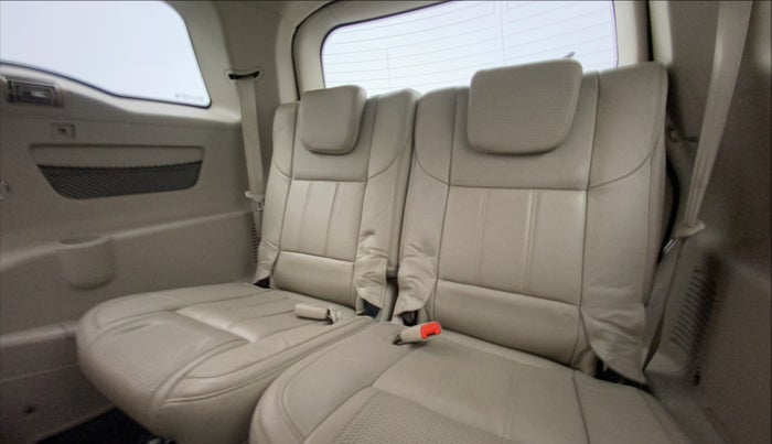 2015 Mahindra XUV500 W10, Diesel, Manual, 55,733 km, Third Seat Row ( optional )