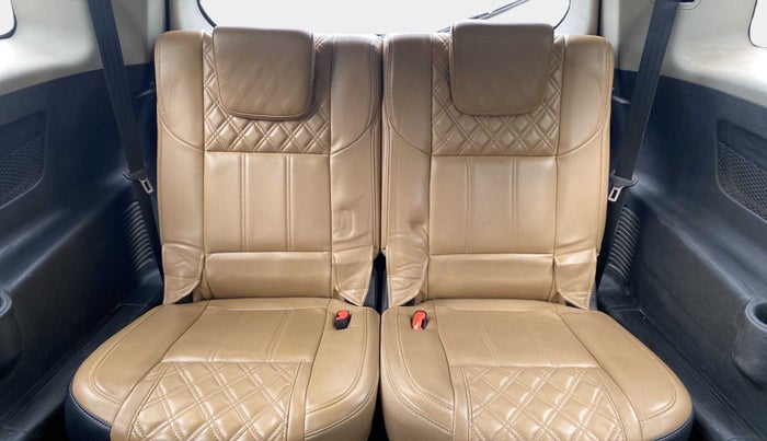 2018 Mahindra XUV500 W11 (O) AWD AT, Diesel, Automatic, 85,663 km, Third Seat Row ( optional )