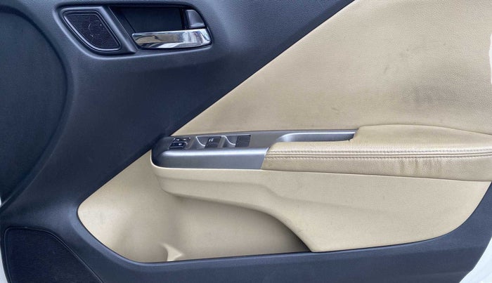 2015 Honda City 1.5L I-VTEC VX, Petrol, Manual, 1,14,655 km, Driver Side Door Panels Control