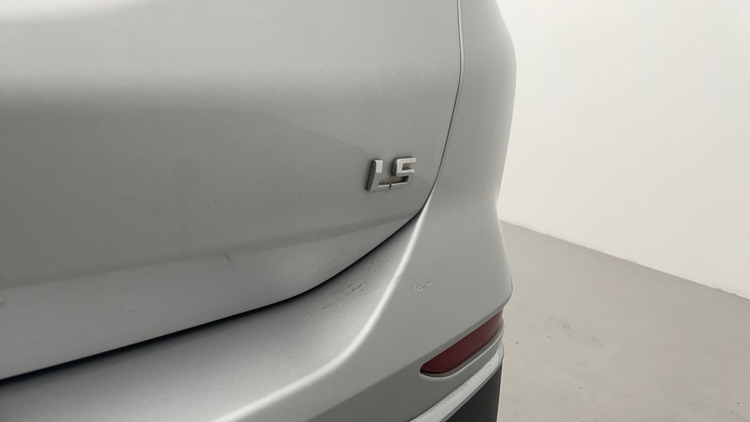 Badge (Boot Right Side)