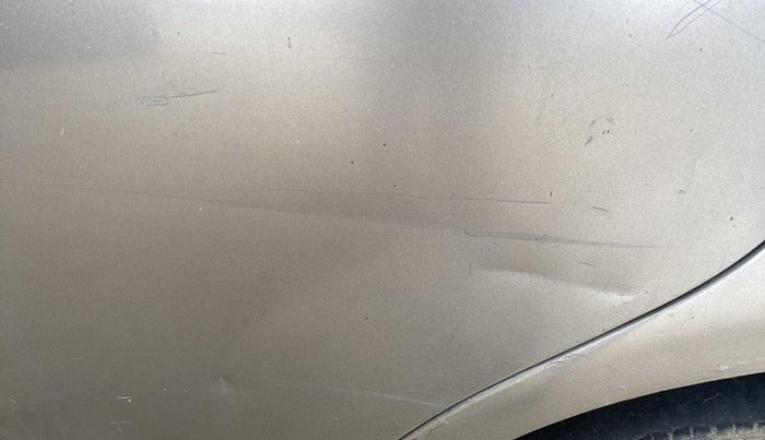2013 Maruti Swift VDI, Diesel, Manual, 74,264 km, Rear left door - Minor scratches