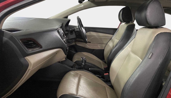 2018 Hyundai Verna 1.6 VTVT SX (O) AT, Petrol, Automatic, 45,767 km, Right Side Front Door Cabin