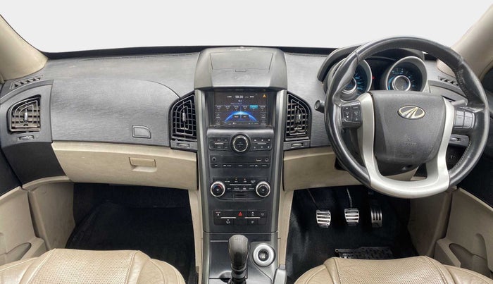 2016 Mahindra XUV500 W10, Diesel, Manual, 73,555 km, Dashboard