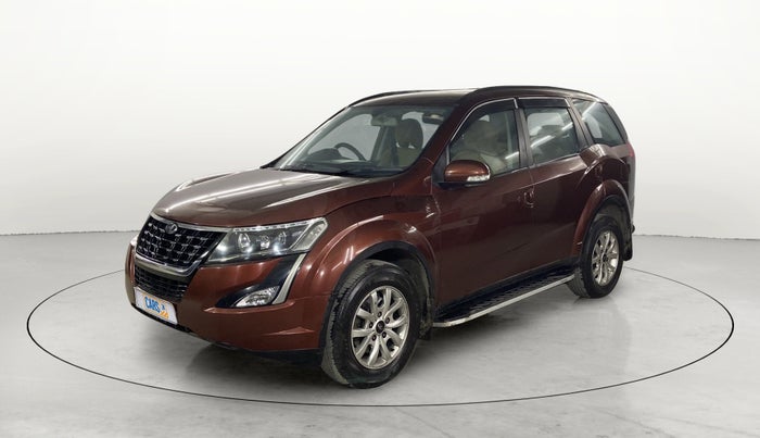 2019 Mahindra XUV500 W7 AT, Diesel, Automatic, 63,425 km, Left Front Diagonal
