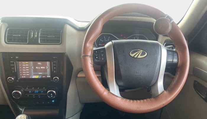 2017 Mahindra Scorpio S10 2WD INTELLI-HYBRID, Diesel, Manual, 69,674 km, Steering Wheel Close Up