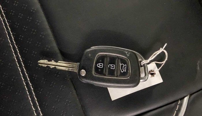 2018 Hyundai Elite i20 SPORTZ 1.2, Petrol, Manual, 38,600 km, Key Close Up