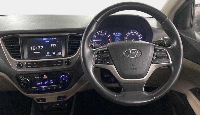 2017 Hyundai Verna 1.6 VTVT SX (O) AT, Petrol, Automatic, 37,337 km, Steering Wheel Close Up