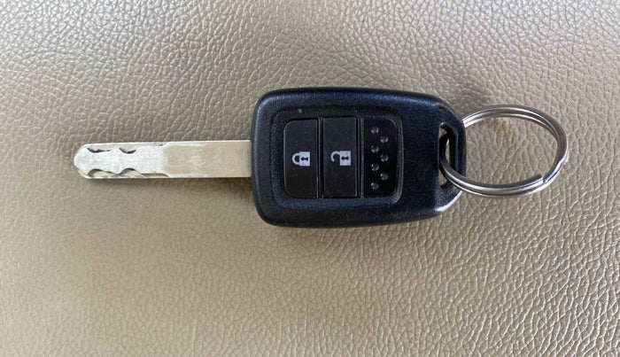 2019 Honda Amaze 1.2L I-VTEC S, Petrol, Manual, 12,471 km, Key Close Up
