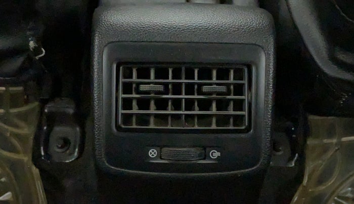 2014 Hyundai Xcent S (O) 1.2, Petrol, Manual, 45,061 km, Rear AC Vents