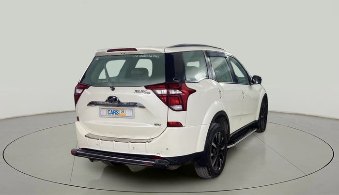2020 Mahindra XUV500 W11(O), Diesel, Manual, 30,867 km, Right Back Diagonal