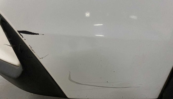 2017 Hyundai Verna 1.6 SX (O) CRDI MT, Diesel, Manual, 56,700 km, Rear bumper - Minor scratches
