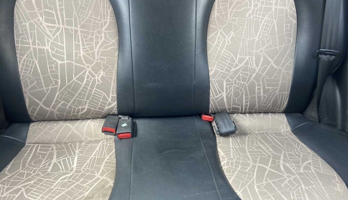 2019 Hyundai Grand i10 SPORTZ 1.2 KAPPA VTVT, Petrol, Manual, 42,976 km, Second-row right seat - Cover slightly stained