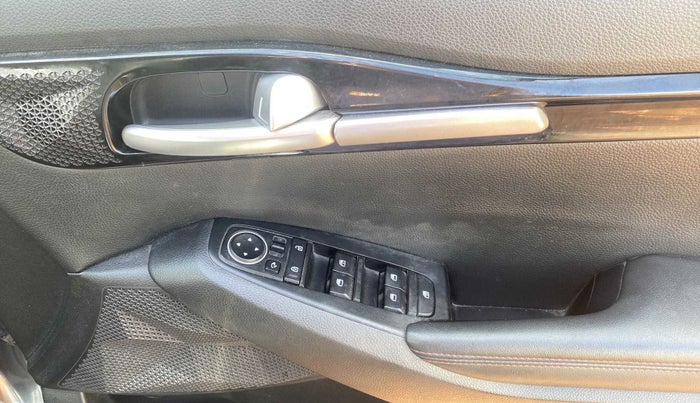 2019 KIA SELTOS GTX 1.4 PETROL, Petrol, Manual, 67,286 km, Driver Side Door Panels Control