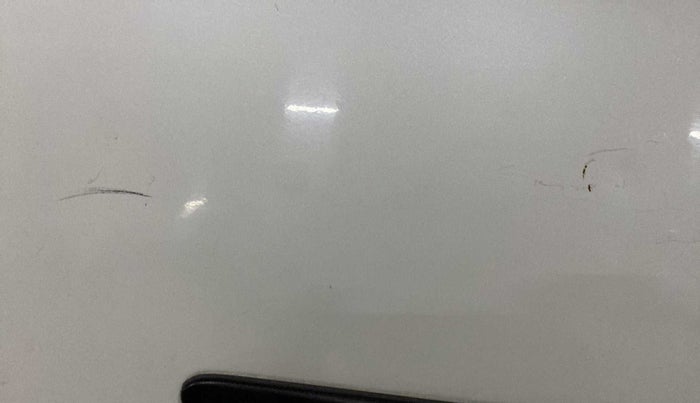 2016 Maruti Celerio VXI AMT, Petrol, Automatic, 37,457 km, Right rear door - Minor scratches