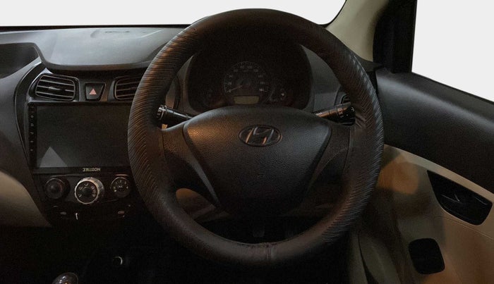 2017 Hyundai Eon ERA +, Petrol, Manual, 86,094 km, Steering Wheel Close Up