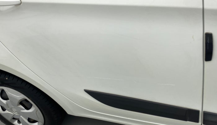 2018 Tata TIGOR XT PETROL, Petrol, Manual, 14,021 km, Right rear door - Minor scratches