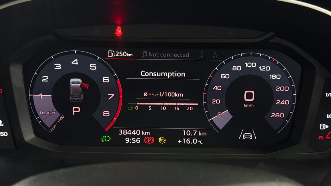 2020 Audi Q3 35 Tfsi, Automatic, 38440 km, Odometer View