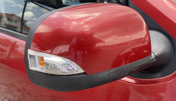 2017 Nissan Terrano XV D PREMIUM AMT, Diesel, Automatic, 90,435 km, Right rear-view mirror - Indicator light has minor damage
